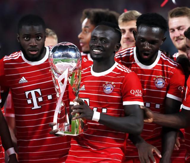 MK体育APP-马内首秀+首球+首冠！“世界级”穆西亚拉抢戏超级杯