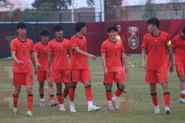 MK体育在线-完整阵容亮相！贾伟伟建功 U19国青1比0取胜乌兹